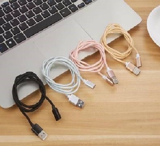 Cables/8ware: 8Ware, Braided, Magnetic, Cable, with, 3, connectors, (Micro, USB/USB, Type-C/, Lightning), in, Black, Blue, 